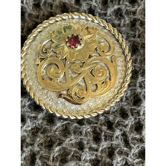 Vintage Montana Silversmiths Floral Round Concho Earrings Red Rhinestone Western - Picture 7 of 8